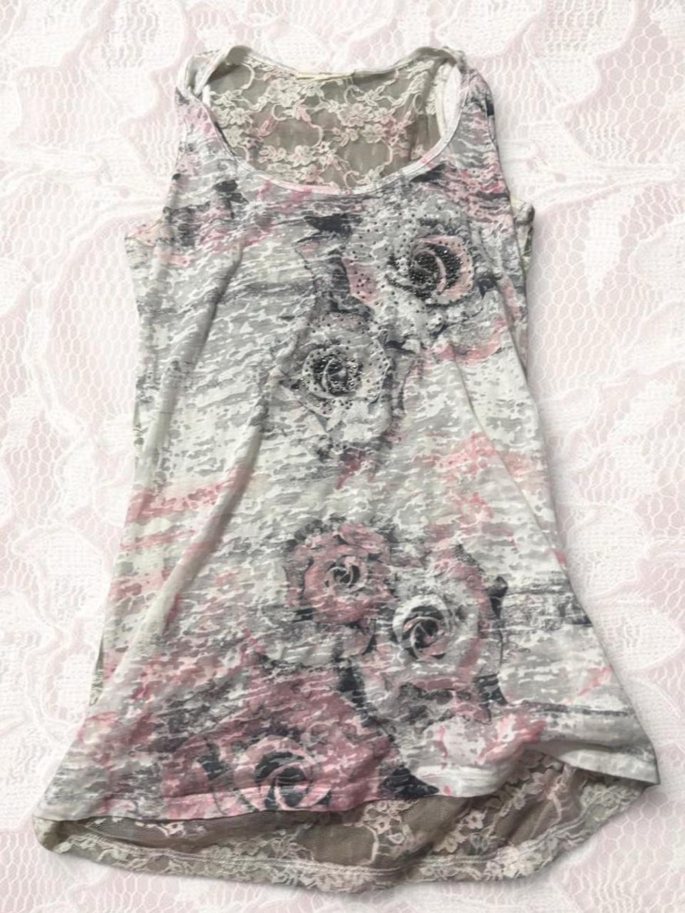 Vanity Floral Lace-Back Tank Top in Pink and Gray